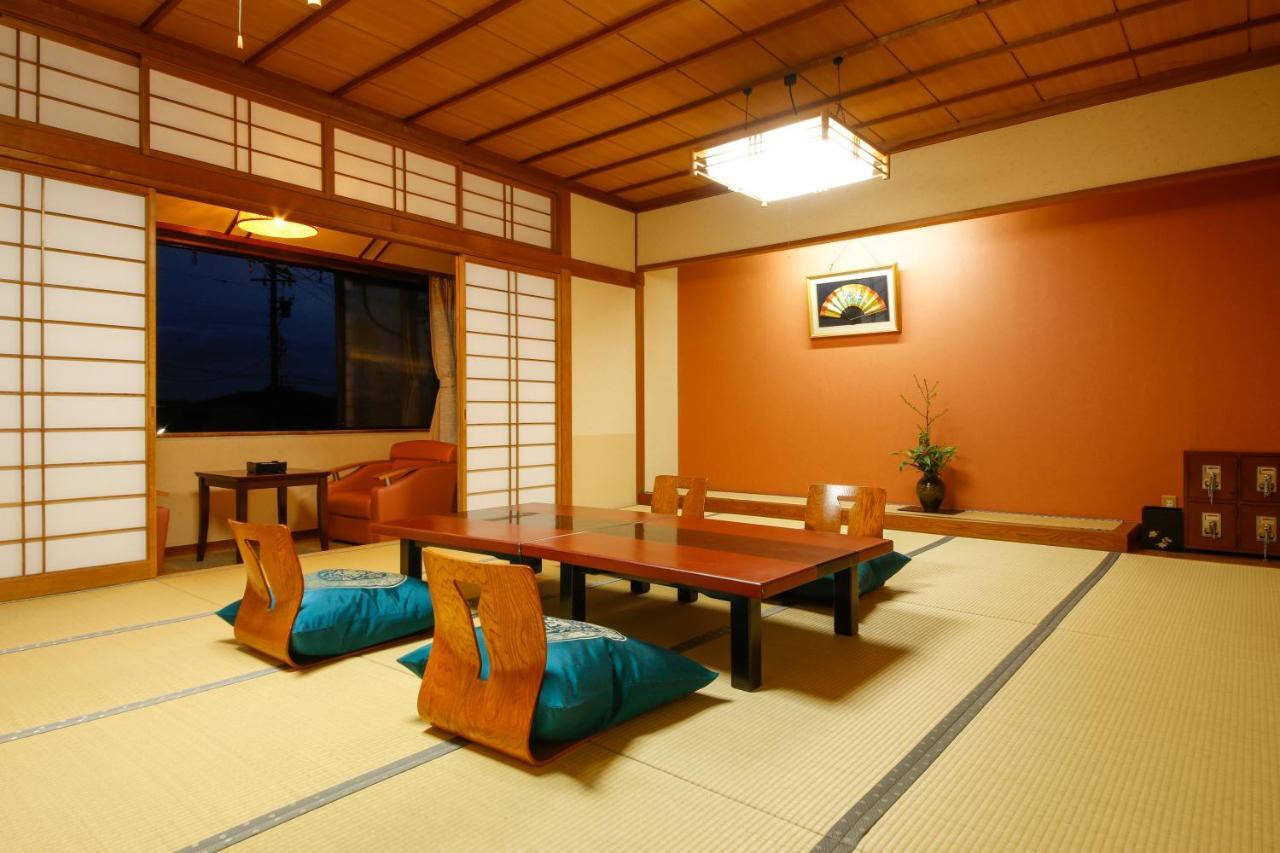 Hokuriku Yamashiro Onsen Hotel Kikyou Kaga  Dış mekan fotoğraf